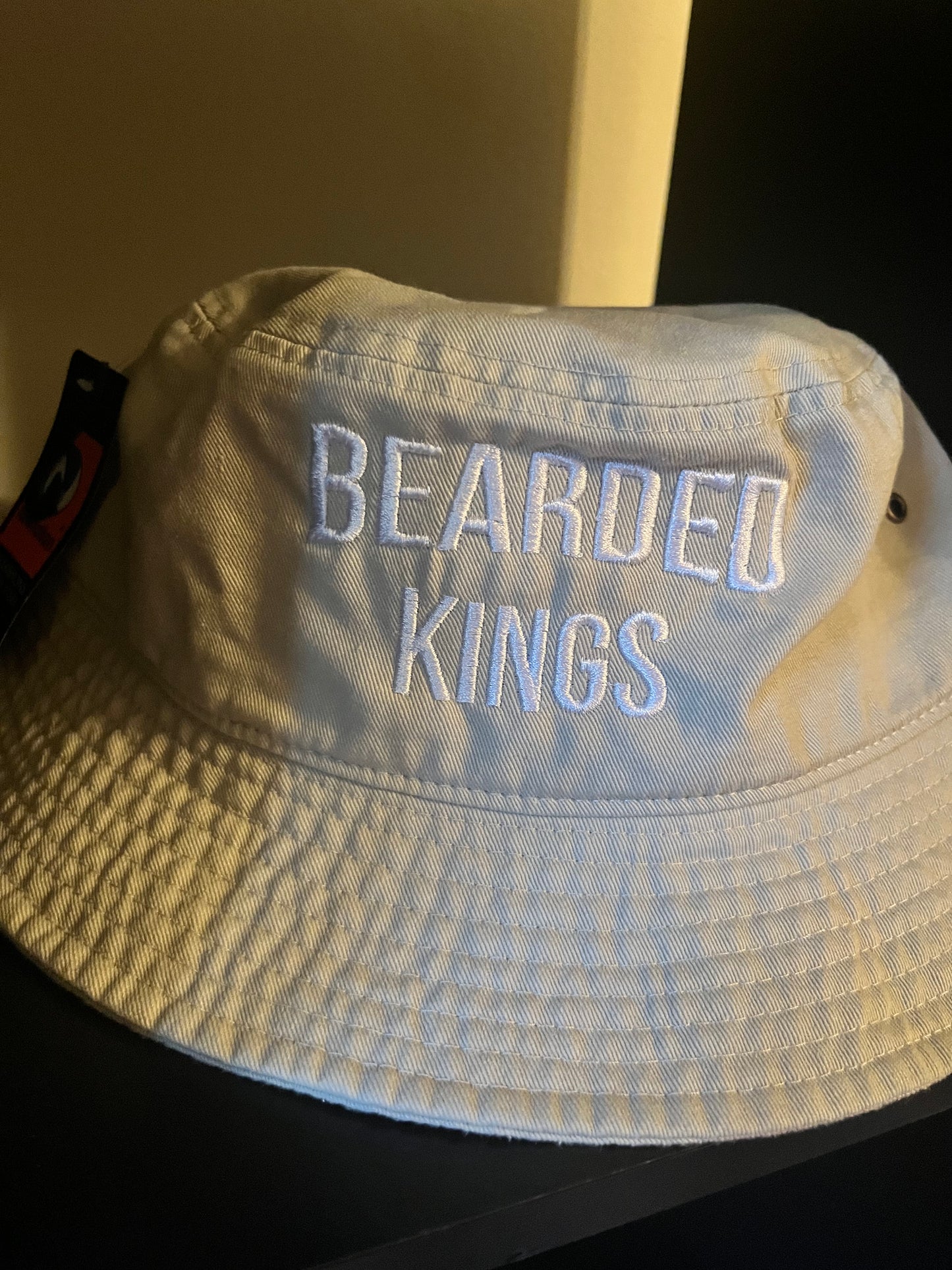 BEARDED KING BUCKET HAT - Beige